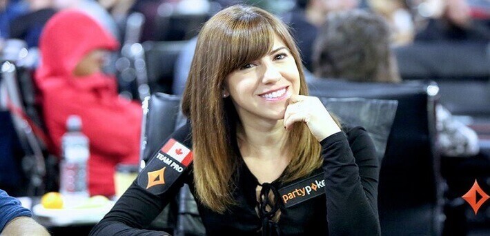 Kristen-Bicknell-e-Alex-Foxen-lancam-o-aplicativo-de-poker-All-In-Order-