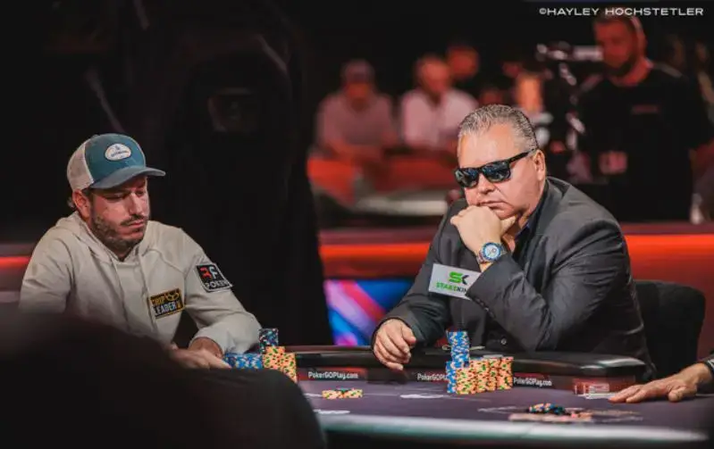 Stephen-Jones-Daniel-Weinman-e-Adam-Walton-ultimis-3-2023-WSOP-Main-Event