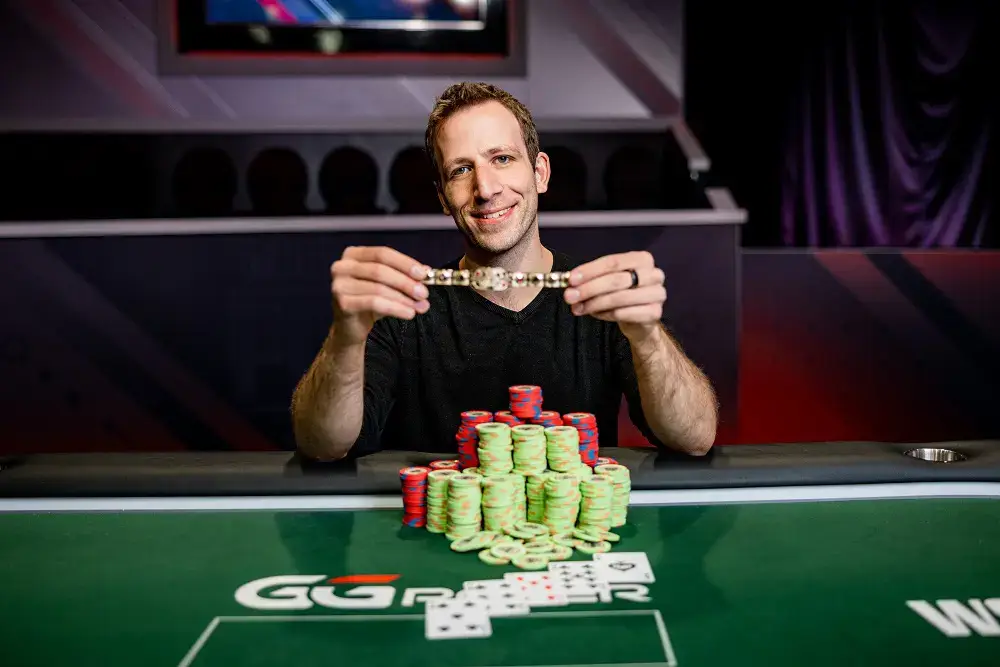 benny-glaser-imparavel-vence-13-titulo-wcoop